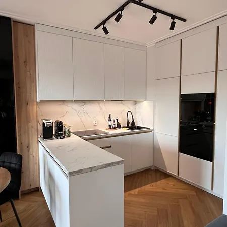 Golden Corner Bydgoszcz- With Balcony And Garage *