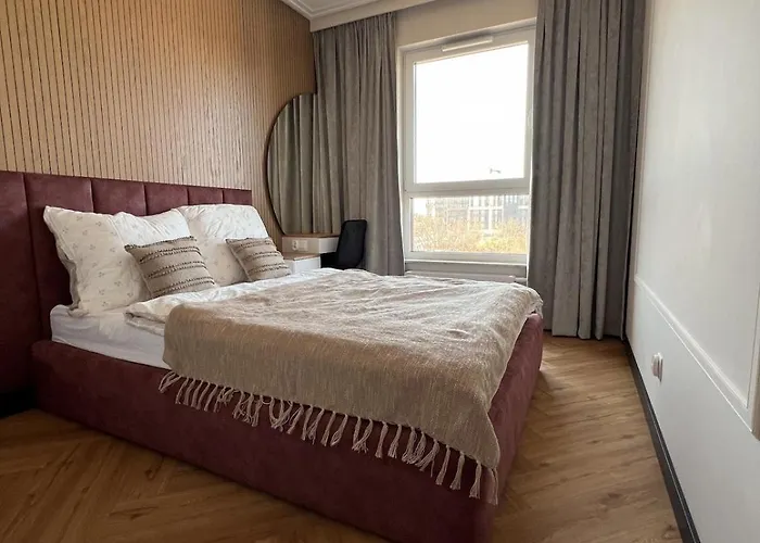 Апартаменты Golden Corner Bydgoszcz- With Balcony And Garage Быдгощ